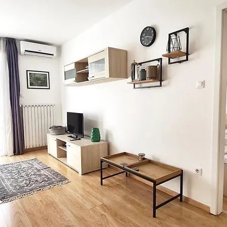 Eliza With Parking Διαμέρισμα *