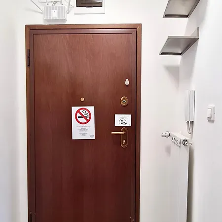 Διαμέρισμα Eliza With Parking