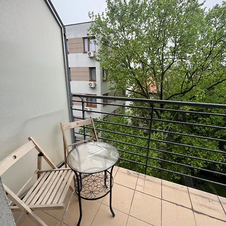 Eliza With Parking *