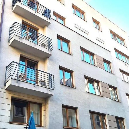 Eliza With Parking Apartamento